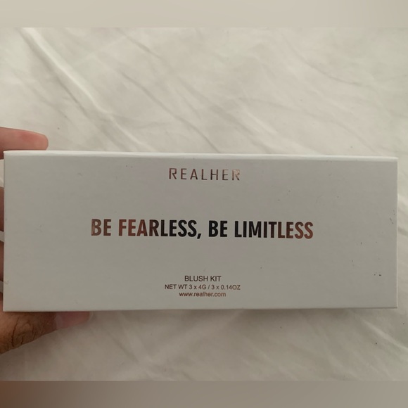 RealHer Blush kit - Picture 2 of 4